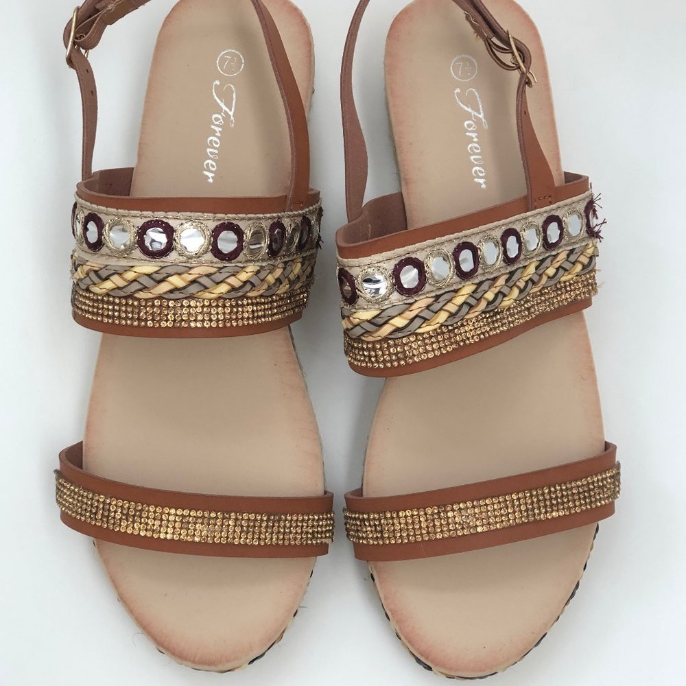 Women's Size 7.5 FOREVER Tan Platform Sandal Boho Style Tribal Look Ankle Strap
